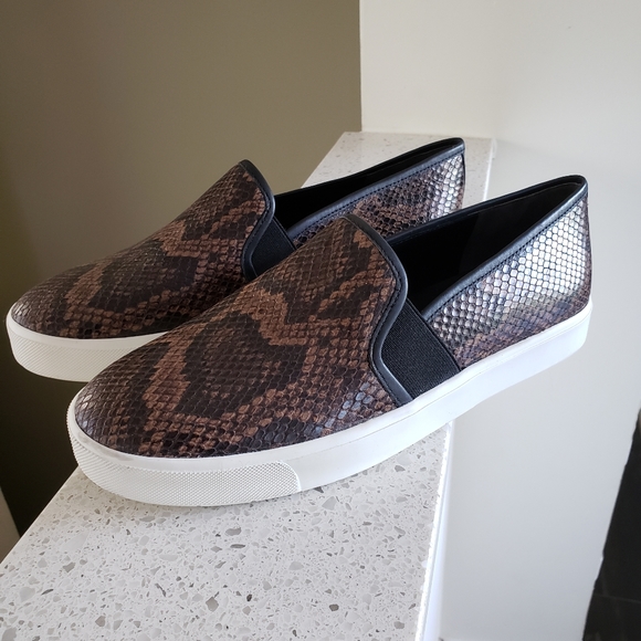 Vince Camuto slip ons - Picture 2 of 3
